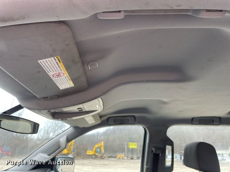 image for item MA9828 2017 GMC Sierra 2500HD  Crew Cab pickup truck