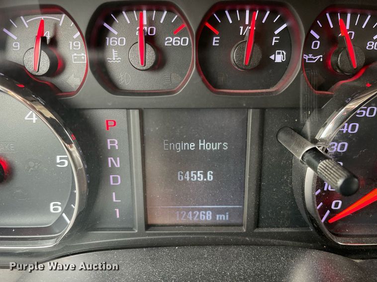 image for item MA9828 2017 GMC Sierra 2500HD  Crew Cab pickup truck