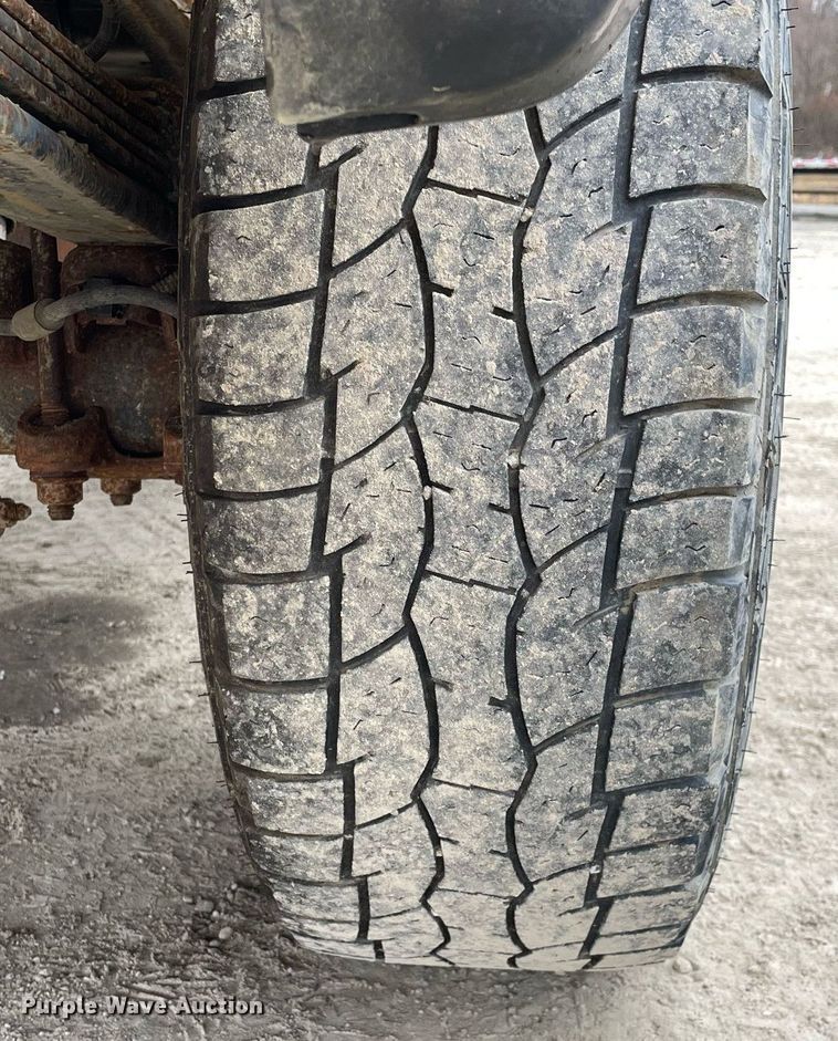 image for item MA9828 2017 GMC Sierra 2500HD  Crew Cab pickup truck