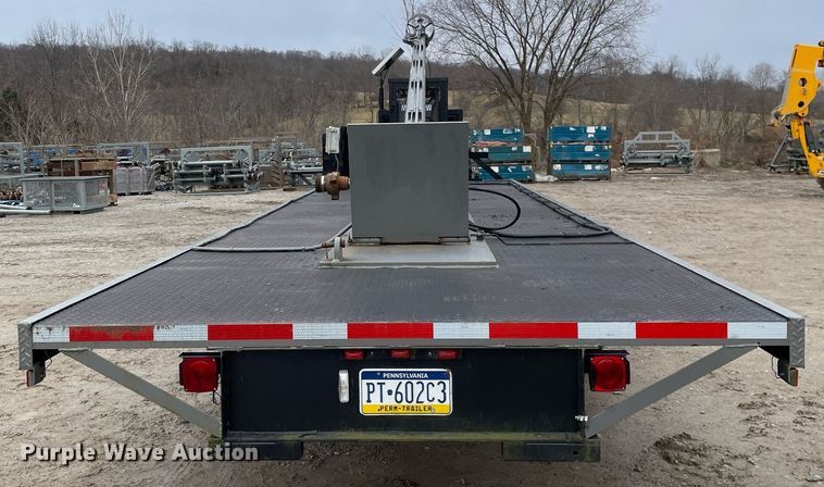 image for item MA9841 2014 Gooseneck  flare stack trailer