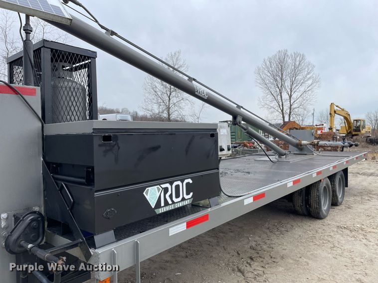 image for item MA9841 2014 Gooseneck  flare stack trailer