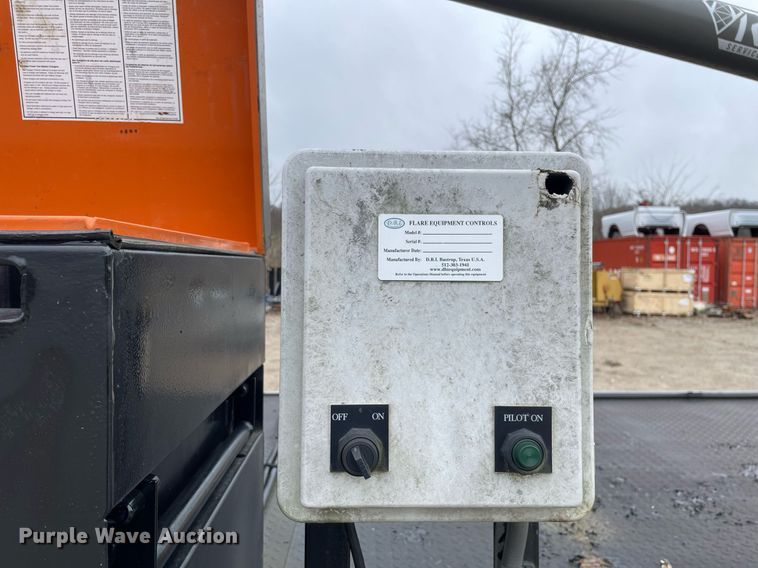 image for item MA9841 2014 Gooseneck  flare stack trailer