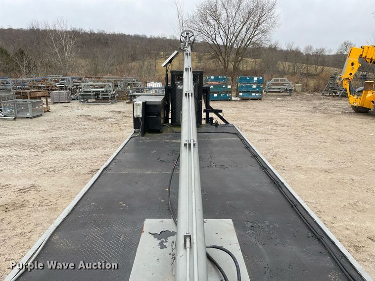 image for item MA9841 2014 Gooseneck  flare stack trailer