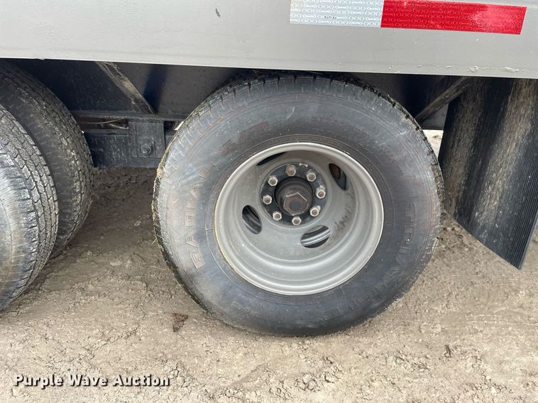 image for item MA9841 2014 Gooseneck  flare stack trailer