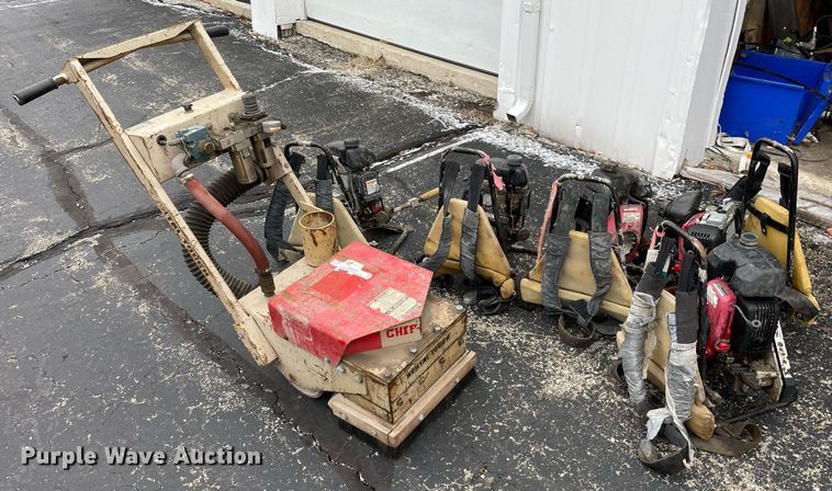 image for item MA9854 (5) Oztec BP50 concrete vibrators