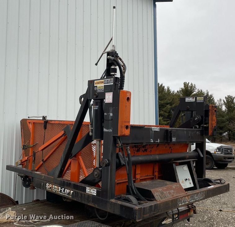 image for item MA9858 Speed Lift SL5000  dock lift