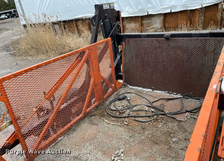 image for item MA9858 Speed Lift SL5000  dock lift