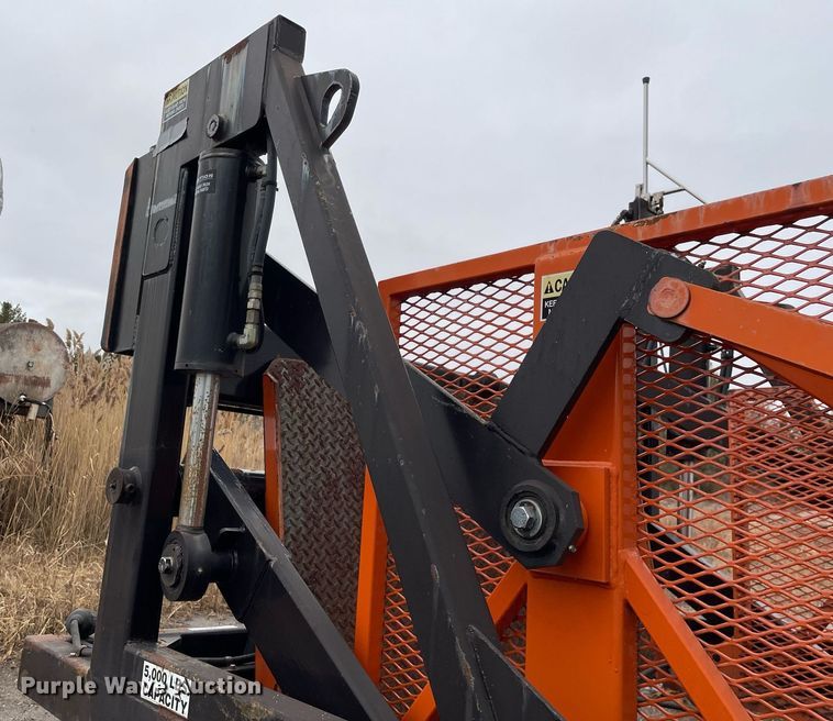 image for item MA9858 Speed Lift SL5000  dock lift