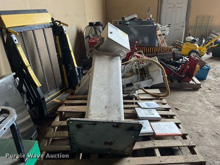 image for item MA9861 Park Industries Wizard  granite router