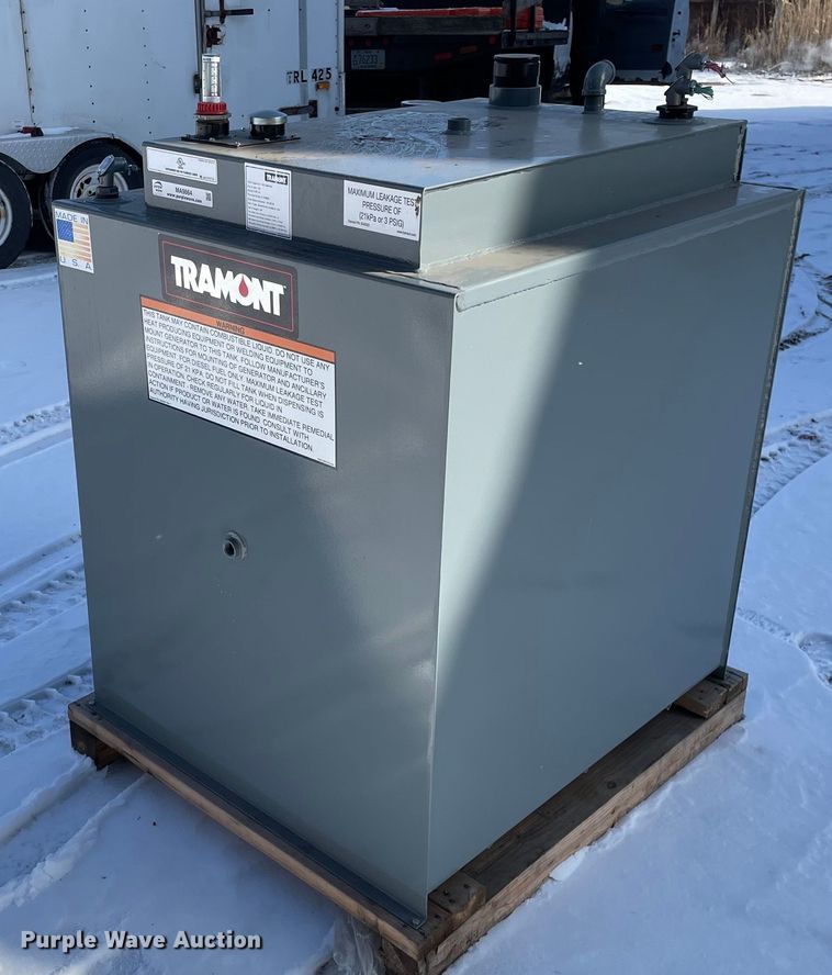 image for item MA9864 2018 Tramont  fuel tank