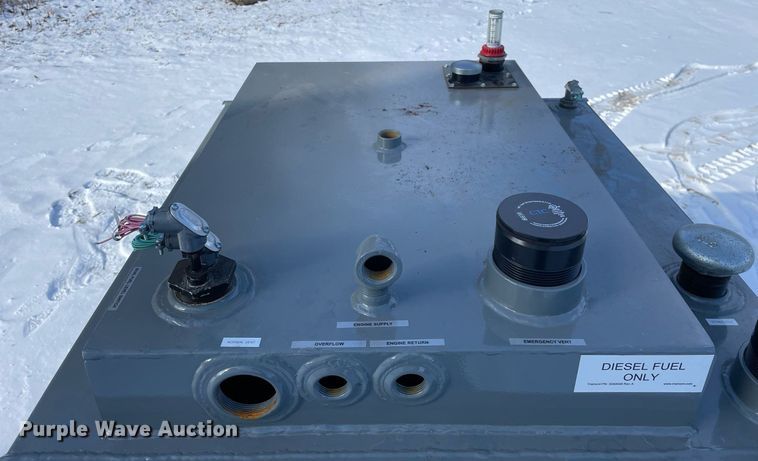 image for item MA9864 2018 Tramont  fuel tank