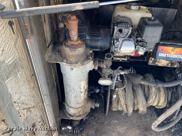 image for item MA9868 Graco  foundation applicator