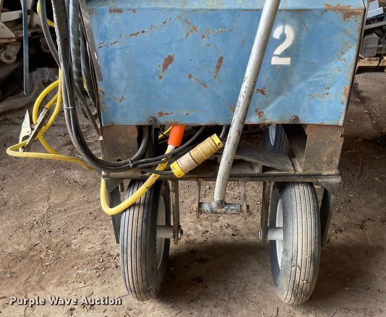 image for item MA9872 (2) welders