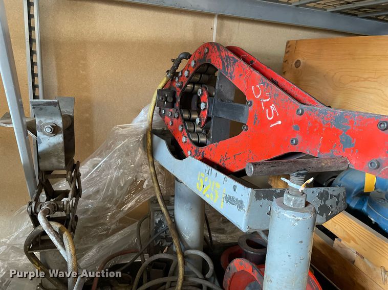 image for item MA9876 Rigid 300  pipe threader