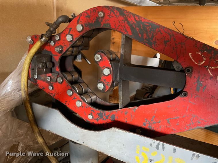 image for item MA9876 Rigid 300  pipe threader