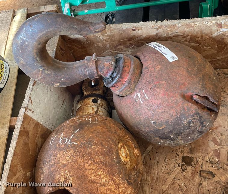 image for item MA9877 (4) crane hooks