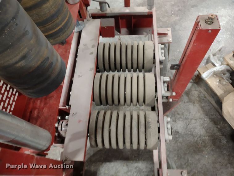 image for item MD9293 Maxis  wire/cable feeder