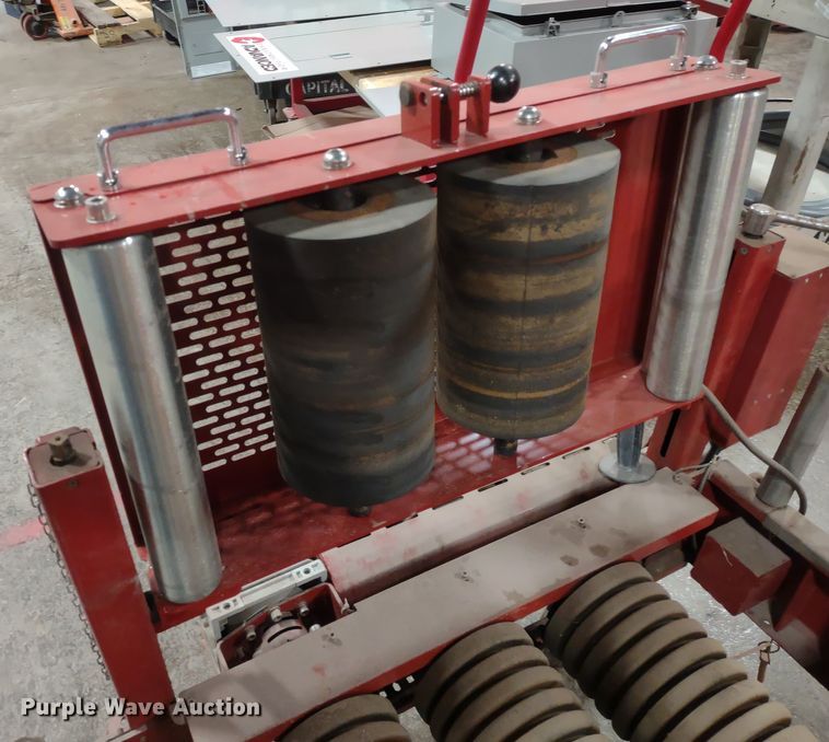 image for item MD9293 Maxis  wire/cable feeder