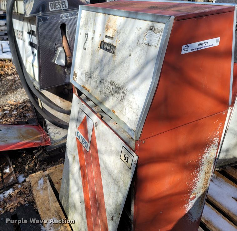 image for item MH9721 Approximately 6 fuel pumps