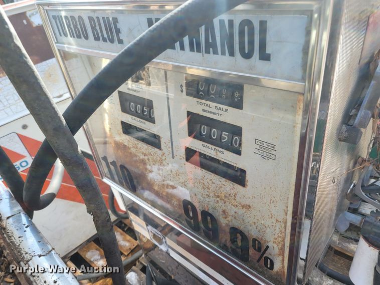 image for item MH9721 Approximately 6 fuel pumps