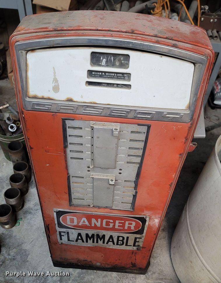 image for item MH9721 Approximately 6 fuel pumps