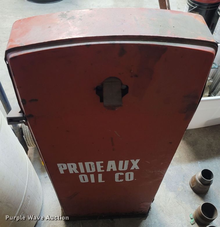 image for item MH9721 Approximately 6 fuel pumps