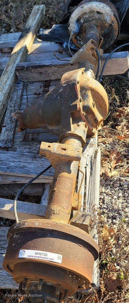 image for item MH9726 2000 Dodge Ram 2500  rear axle