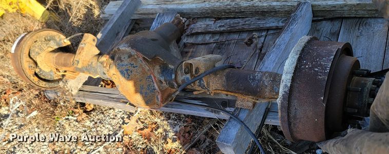 image for item MH9726 2000 Dodge Ram 2500  rear axle