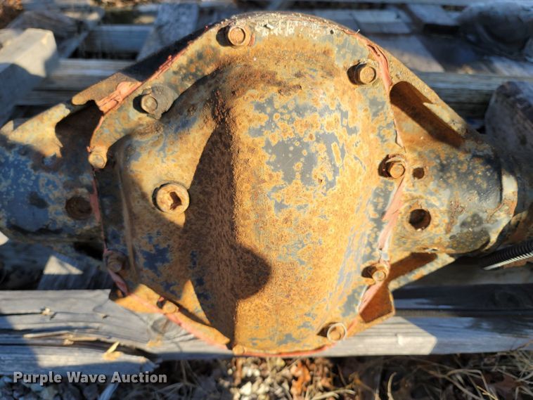 image for item MH9726 2000 Dodge Ram 2500  rear axle