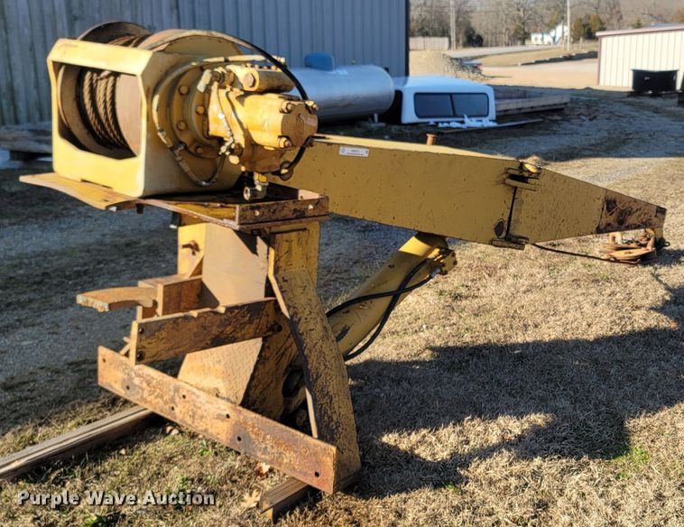 image for item MH9727 Caterpillar  pipelayer boom