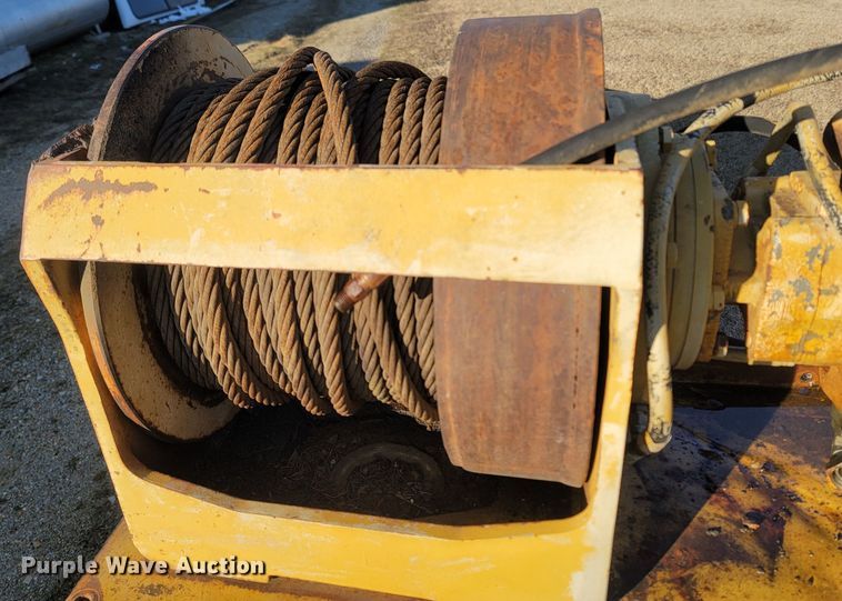 image for item MH9727 Caterpillar  pipelayer boom