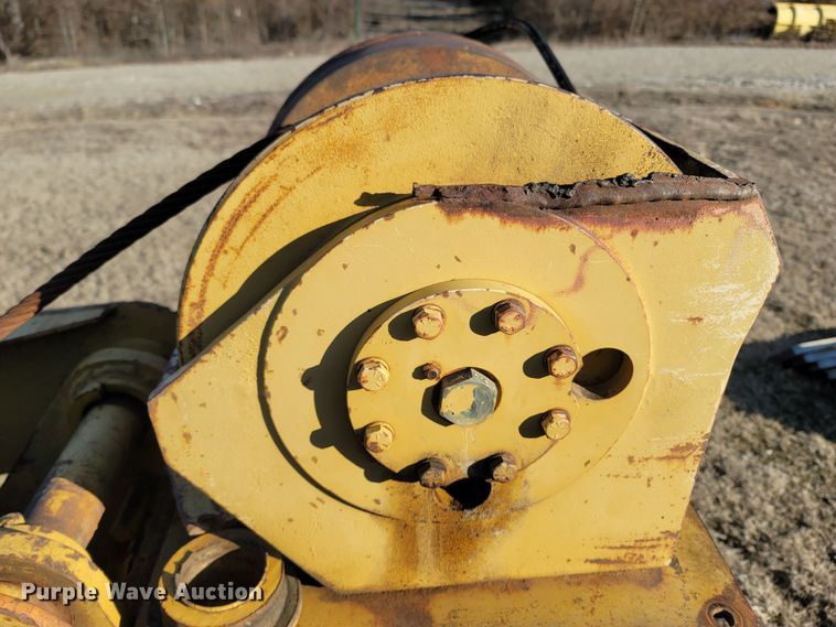 image for item MH9727 Caterpillar  pipelayer boom