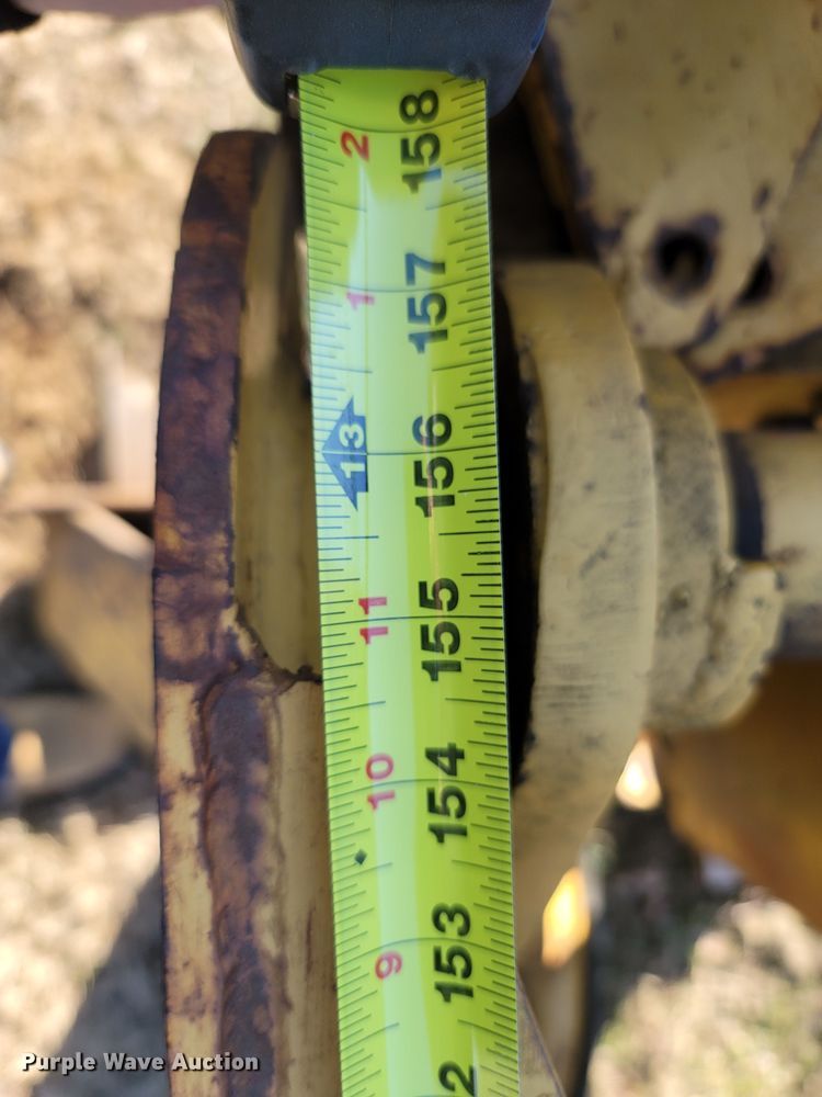 image for item MH9727 Caterpillar  pipelayer boom