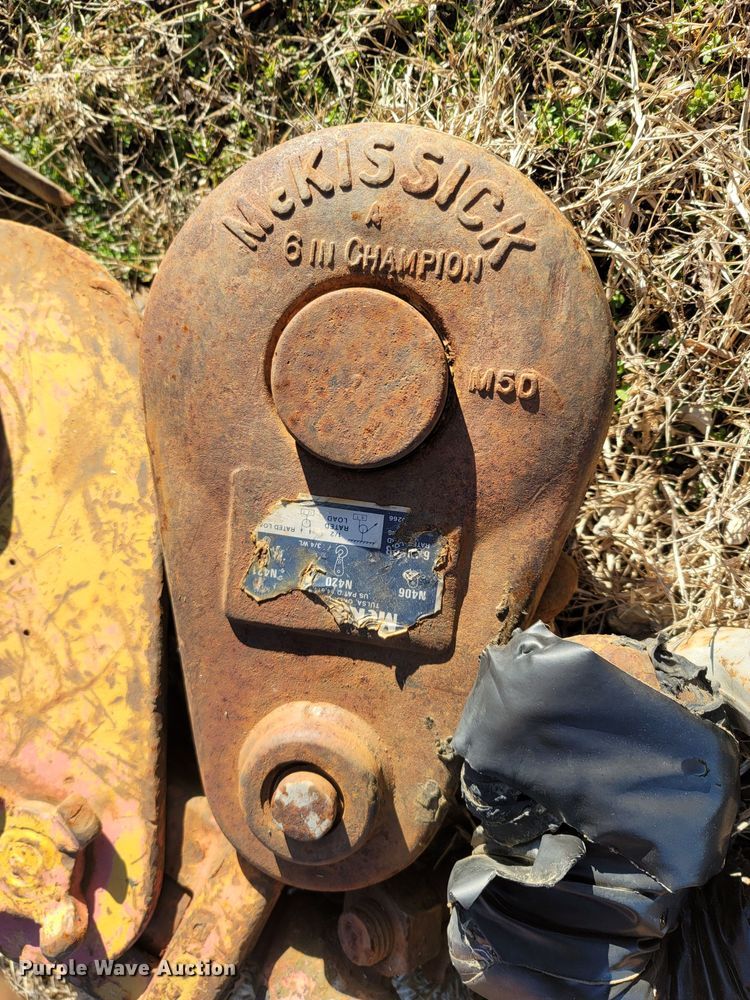 image for item MH9727 Caterpillar  pipelayer boom