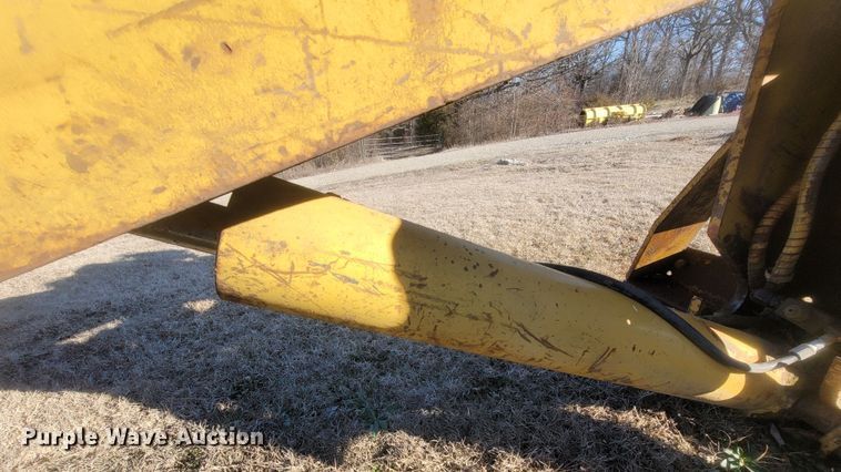 image for item MH9727 Caterpillar  pipelayer boom