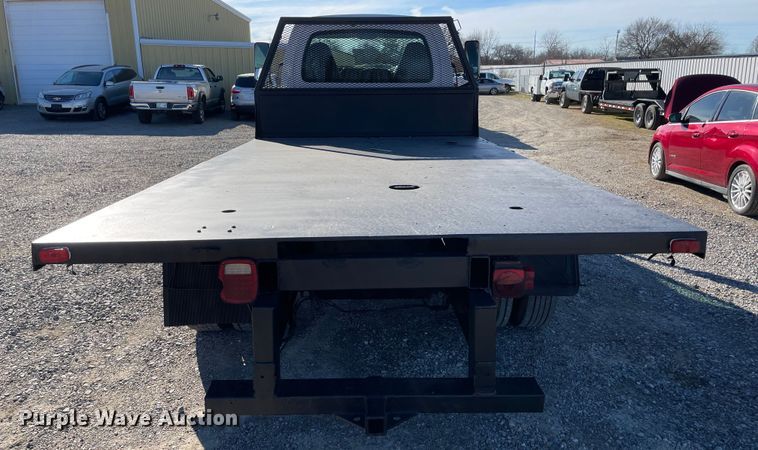 image for item MI9739 2006 Chevrolet C5500  flatbed truck