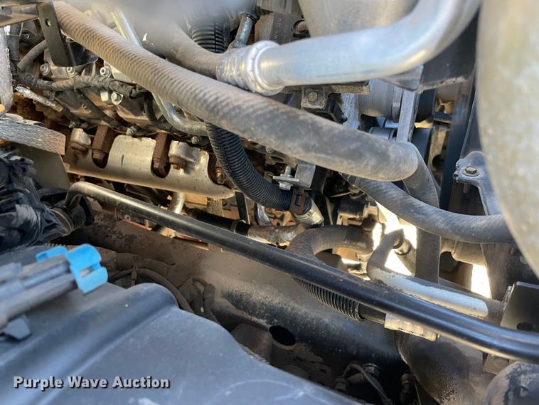 image for item MI9739 2006 Chevrolet C5500  flatbed truck