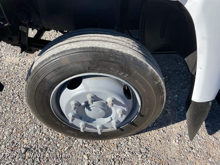 image for item MI9739 2006 Chevrolet C5500  flatbed truck