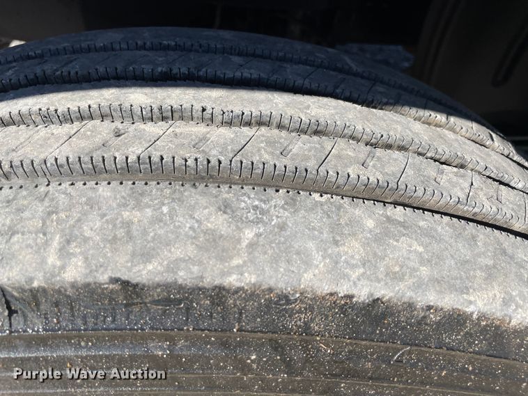 image for item MI9739 2006 Chevrolet C5500  flatbed truck