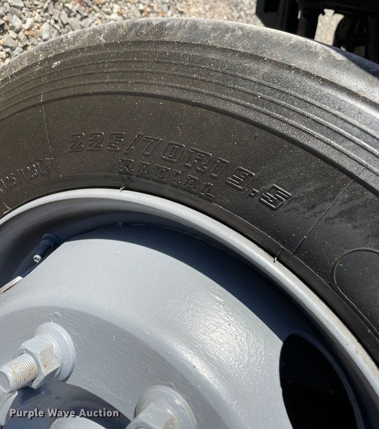 image for item MI9739 2006 Chevrolet C5500  flatbed truck