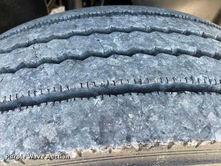 image for item MI9739 2006 Chevrolet C5500  flatbed truck