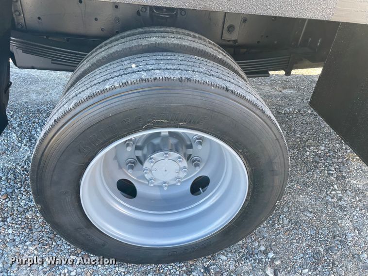 image for item MI9739 2006 Chevrolet C5500  flatbed truck