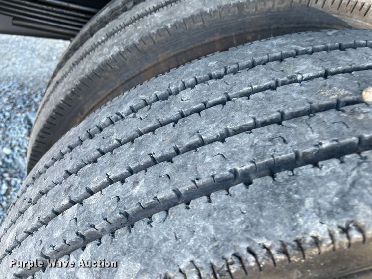 image for item MI9739 2006 Chevrolet C5500  flatbed truck