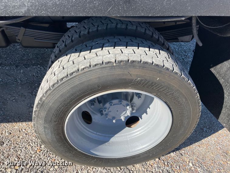 image for item MI9739 2006 Chevrolet C5500  flatbed truck