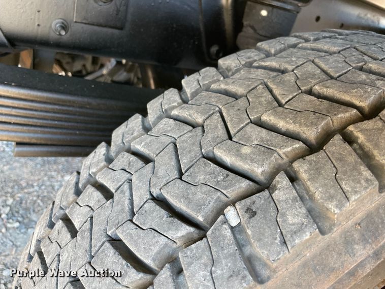 image for item MI9739 2006 Chevrolet C5500  flatbed truck