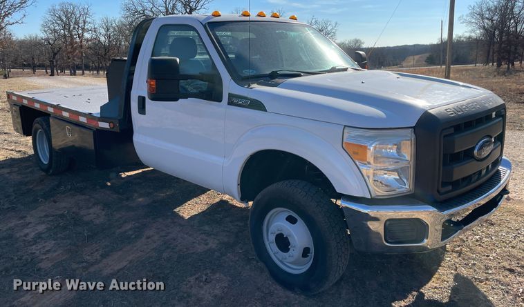 image for item MI9750 2016 Ford  F350 Super Duty  flatbed pickup truck