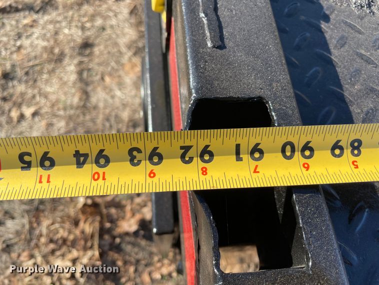 image for item MI9751 2016 Ford  F350 Super Duty  flatbed pickup truck