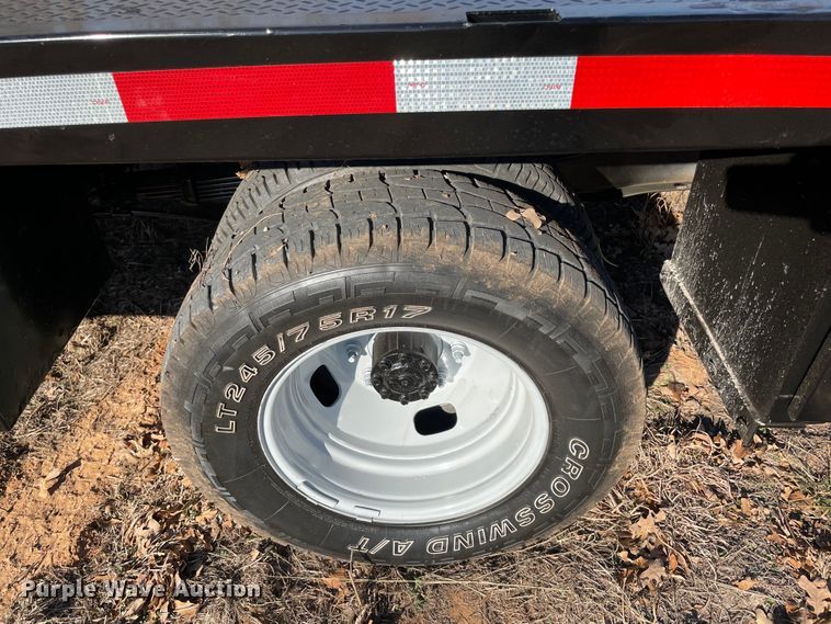 image for item MI9751 2016 Ford  F350 Super Duty  flatbed pickup truck