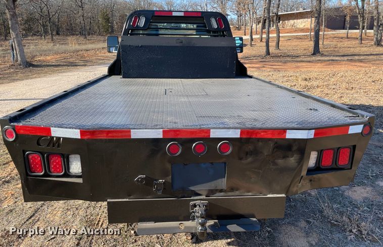 image for item MI9752 2015 Ford  F350 Super Duty  flatbed pickup truck