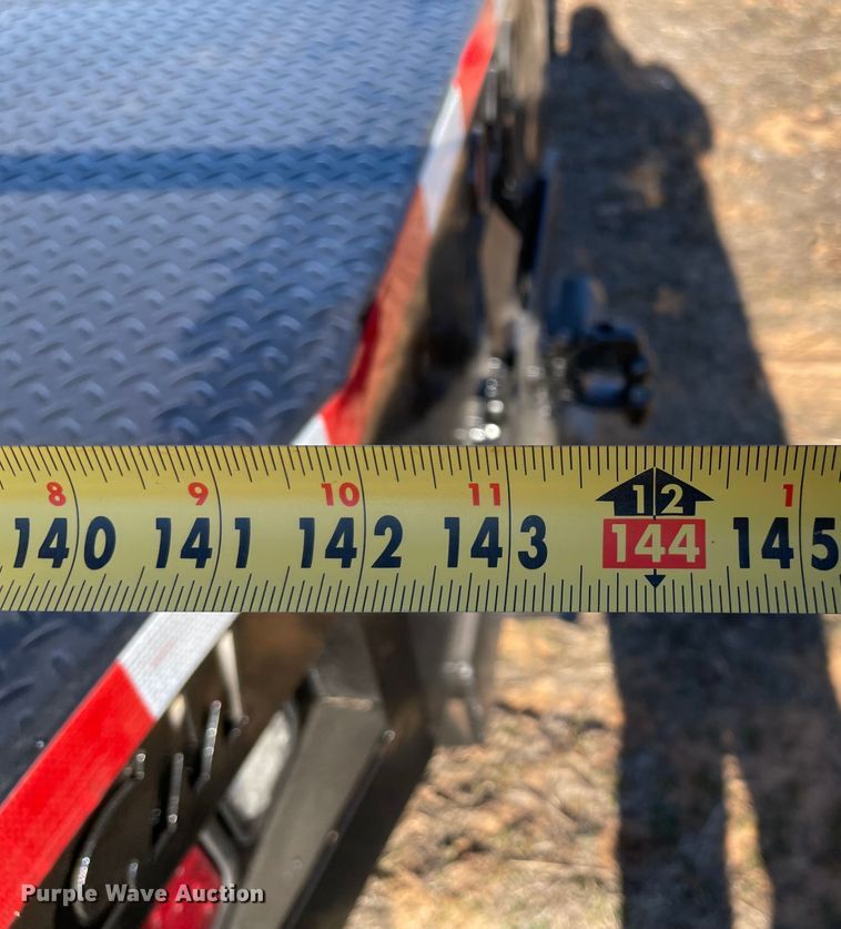 image for item MI9752 2015 Ford  F350 Super Duty  flatbed pickup truck